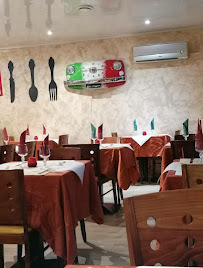 Atmosphère du Pizzeria La Piazzetta à Huningue - n°11