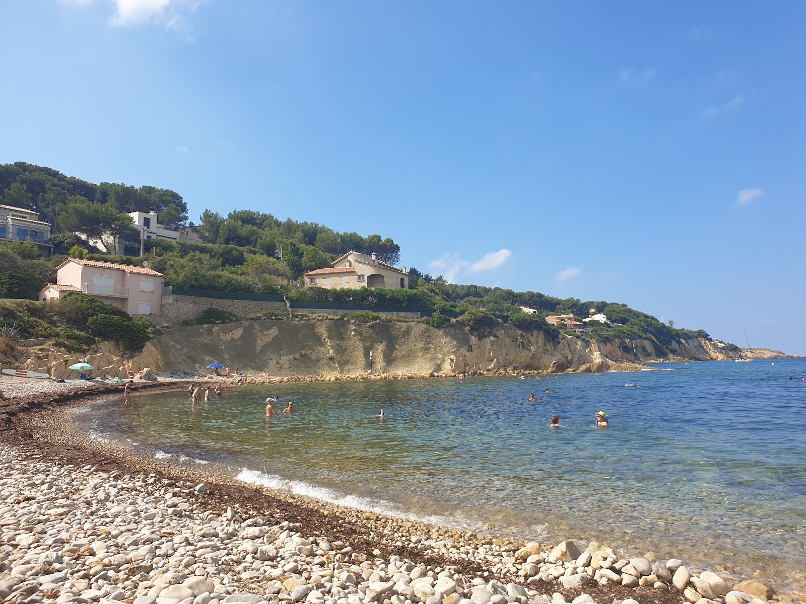Photo of Plage de beaucours and the settlement