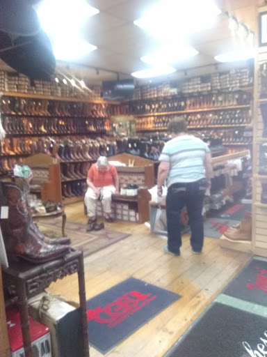 Western Apparel Store «Country General Store», reviews and photos, 6279 Van Nuys Blvd, Van Nuys, CA 91401, USA