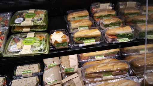 Supermarket «Giant Eagle Supermarket», reviews and photos, 27505 Chardon Rd, Willoughby Hills, OH 44092, USA