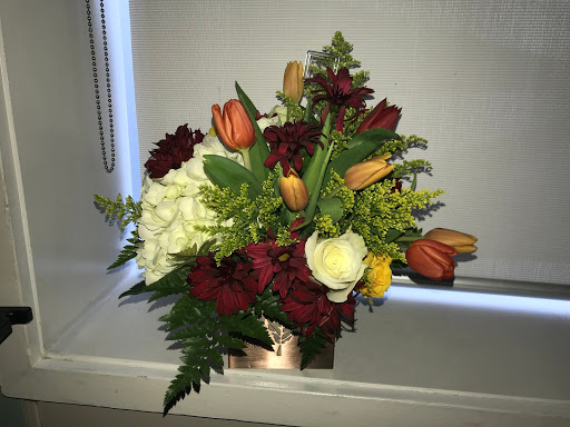 Florist «Vero Beach Florist», reviews and photos, 3096 Cardinal Dr #1a, Vero Beach, FL 32963, USA