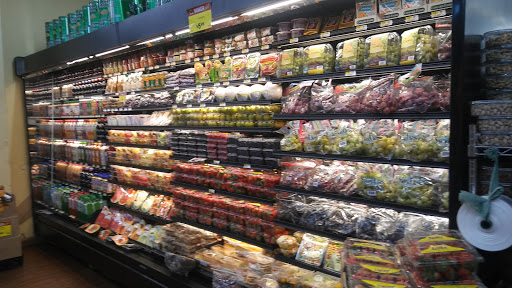 Supermarket «Fine Fare Supermarkets», reviews and photos, 656 Castle Hill Ave, Bronx, NY 10473, USA