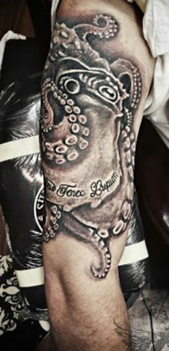 Tattoo Shop «C&L Tattoo Studio and Body Piercing», reviews and photos, 4807 Mahoning Ave, Warren, OH 44483, USA