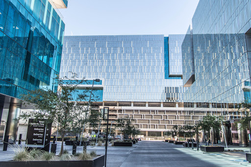 Business Center «State Farm Operations Bldg #2», reviews and photos