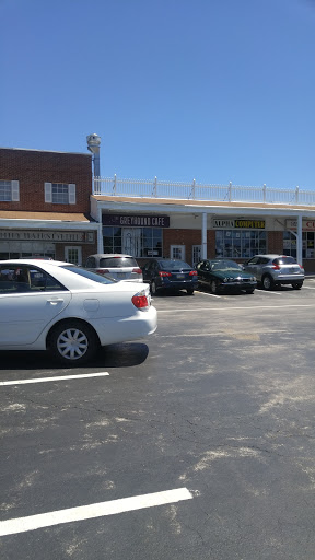 Shopping Mall «Great Valley Shopping Center», reviews and photos, 81 Lancaster Ave, Malvern, PA 19355, USA