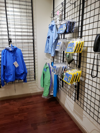 Clothing Store «I Goldberg Army & Navy», reviews and photos, 1300 Chestnut St, Philadelphia, PA 19107, USA