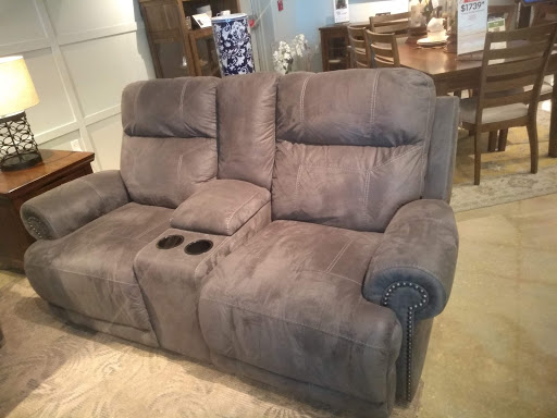 Furniture Store «Ashley HomeStore», reviews and photos, 2915 N Dale Mabry Hwy, Tampa, FL 33607, USA