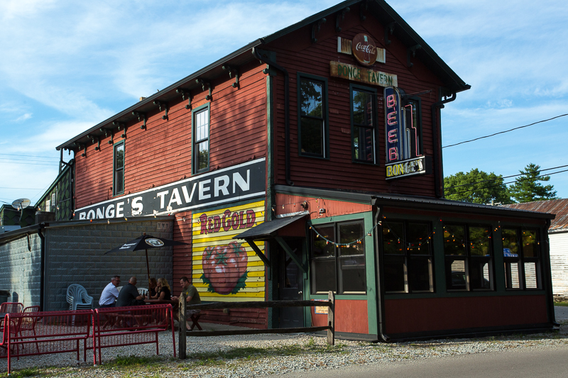 Bonge's Tavern 46011