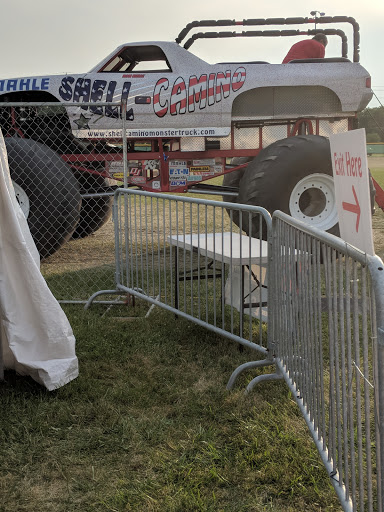 Park «Civic Center Park», reviews and photos, 24135 Hall Rd, Woodhaven, MI 48183, USA