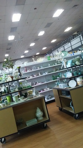 Thrift Store «Good Stuff Thrift», reviews and photos, 543 Lincoln Hwy, Fairless Hills, PA 19030, USA