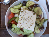Salade grecque du Restaurant grec Tzeferakos à Paris - n°12