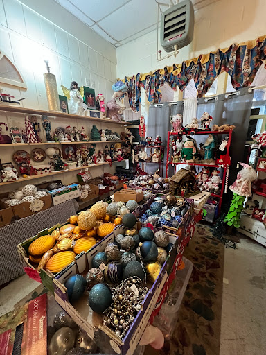 Thrift Store «Endless Deals», reviews and photos, 405 E Main St, Luray, VA 22835, USA