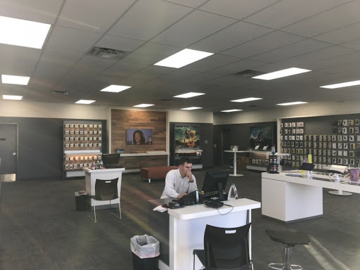 Cell Phone Store «AT&T Authorized Retailer», reviews and photos, 318 DURAN Dr, Shelbyville, IN 46176, USA