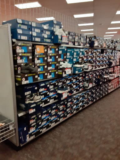 Shoe Store «Shoe Carnival», reviews and photos, 466 Pinnacle Pkwy, Bristol, TN 37620, USA