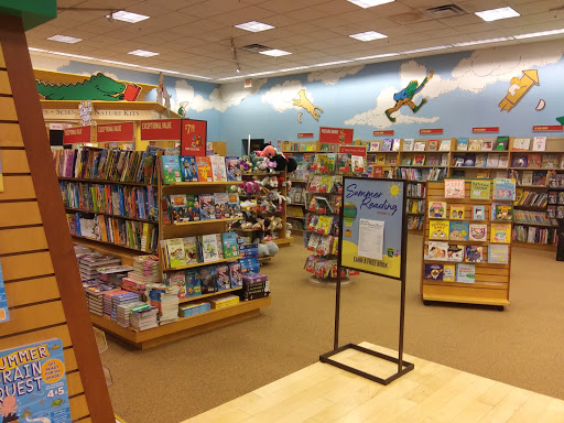 Book Store «Barnes & Noble», reviews and photos, 3651 Jefferson Davis Hwy, Alexandria, VA 22305, USA