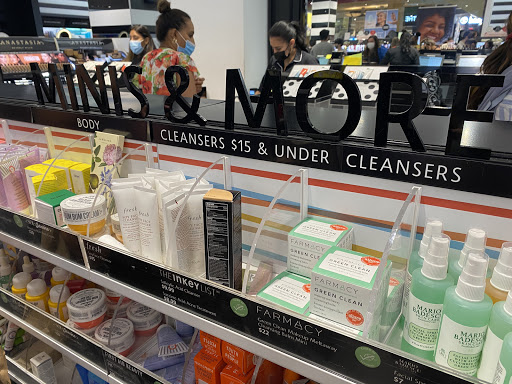 Cosmetics Store «SEPHORA inside JCPenney», reviews and photos, 428 Woodbridge Center Dr, Woodbridge, NJ 07095, USA