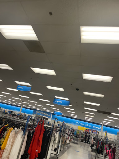 Clothing Store «Ross Dress for Less», reviews and photos, 958 W Street Rd, Warminster, PA 18974, USA