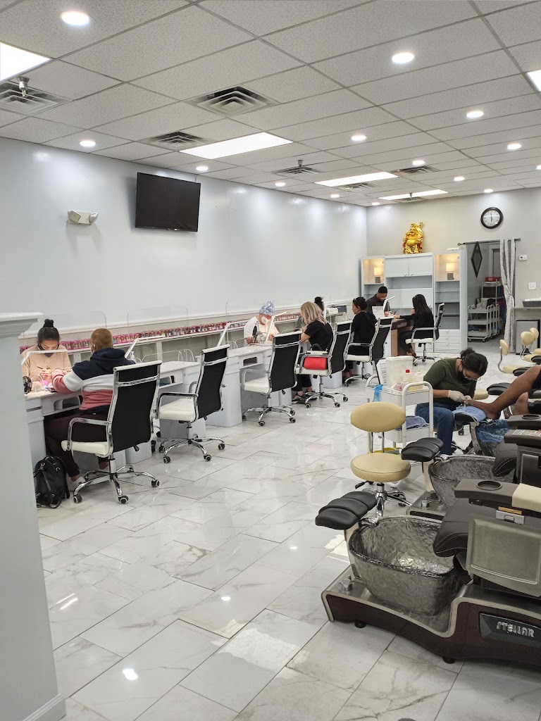 Nails 910 Lumberton, NC 28358 Services and Reviews