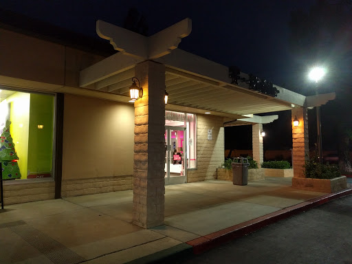 T-Mobile, 475 E Avenida De Los Arboles B, Thousand Oaks, CA 91360, USA, 
