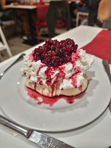 https://www.instagram.com/ilpizzaiollo/