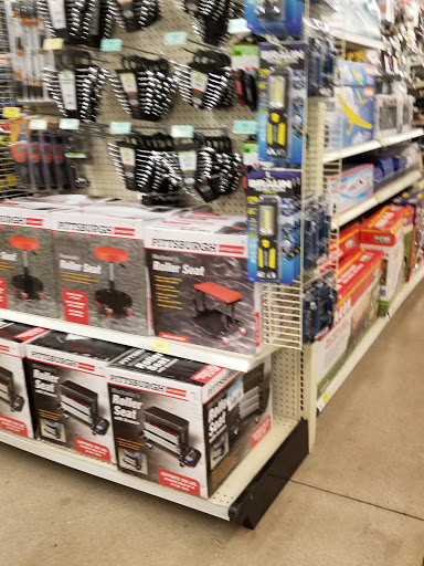 Hardware Store «Harbor Freight Tools», reviews and photos, 1102 W Arbrook Blvd # 104, Arlington, TX 76015, USA
