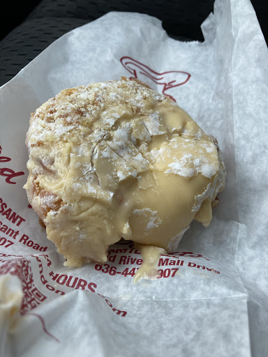 Donut Shop «Old Town Donut Shop», reviews and photos, 3941 Mid Rivers Mall Dr, St Peters, MO 63376, USA