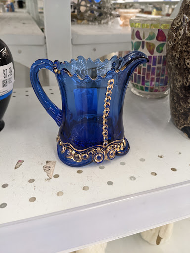 Thrift Store «Value Village», reviews and photos