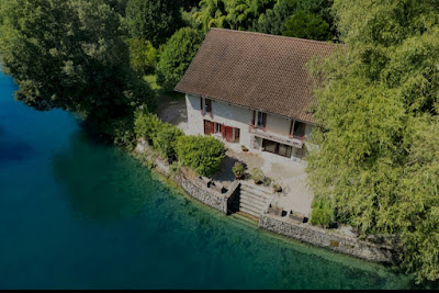 La maison du lac à Vions