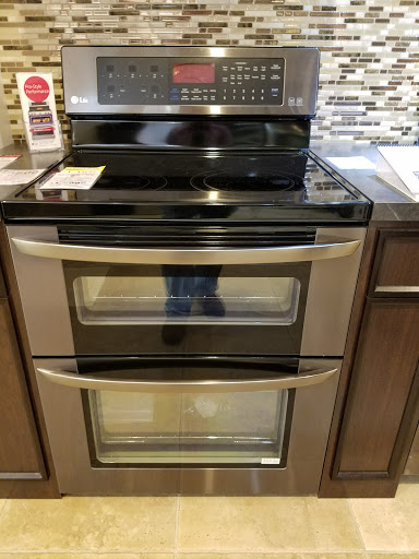 Appliance Store «Famous Tate Appliance & Bedding Center», reviews and photos, 3347 Henderson Blvd, Tampa, FL 33609, USA
