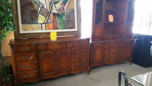 Thrift Store «M&M Thrift And Salvage», reviews and photos, 1517 Lucky St, Griffin, GA 30223, USA