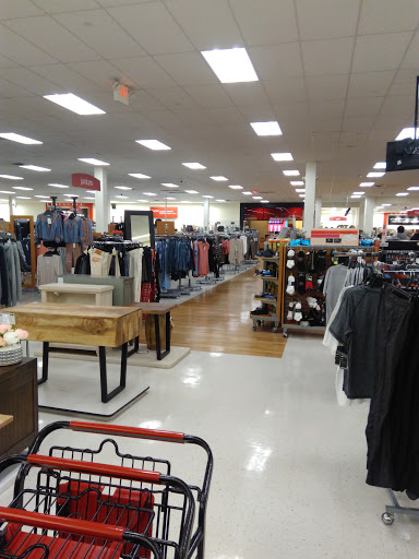 Department Store «T.J. Maxx», reviews and photos, 105 E Street Rd, Feasterville-Trevose, PA 19053, USA