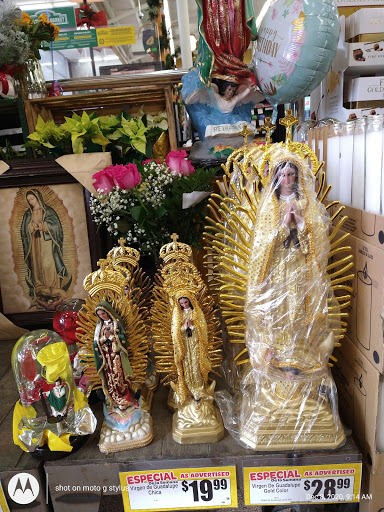 Grocery Store «Northgate Gonzalez Markets», reviews and photos, 2120 Pacific Ave, Long Beach, CA 90806, USA