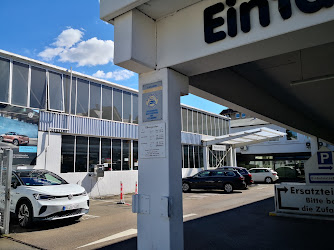 Volkswagen Zentrum Ulm, Autohaus Held & Ströhle - VW Neuwagen, Werkstatt, Service & Ersatzteile