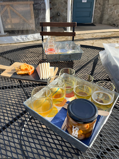 Beverage Distributor «Blue Bee Cider», reviews and photos, 1320 Summit Ave, Richmond, VA 23230, USA