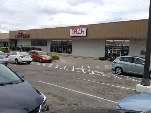 Discount Store «Discount Fashion Warehouse Kettering», reviews and photos, 2836 Wilmington Pike, Kettering, OH 45419, USA