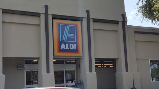Supermarket «ALDI», reviews and photos, 613 Johnnie Dodds Blvd, Mt Pleasant, SC 29464, USA