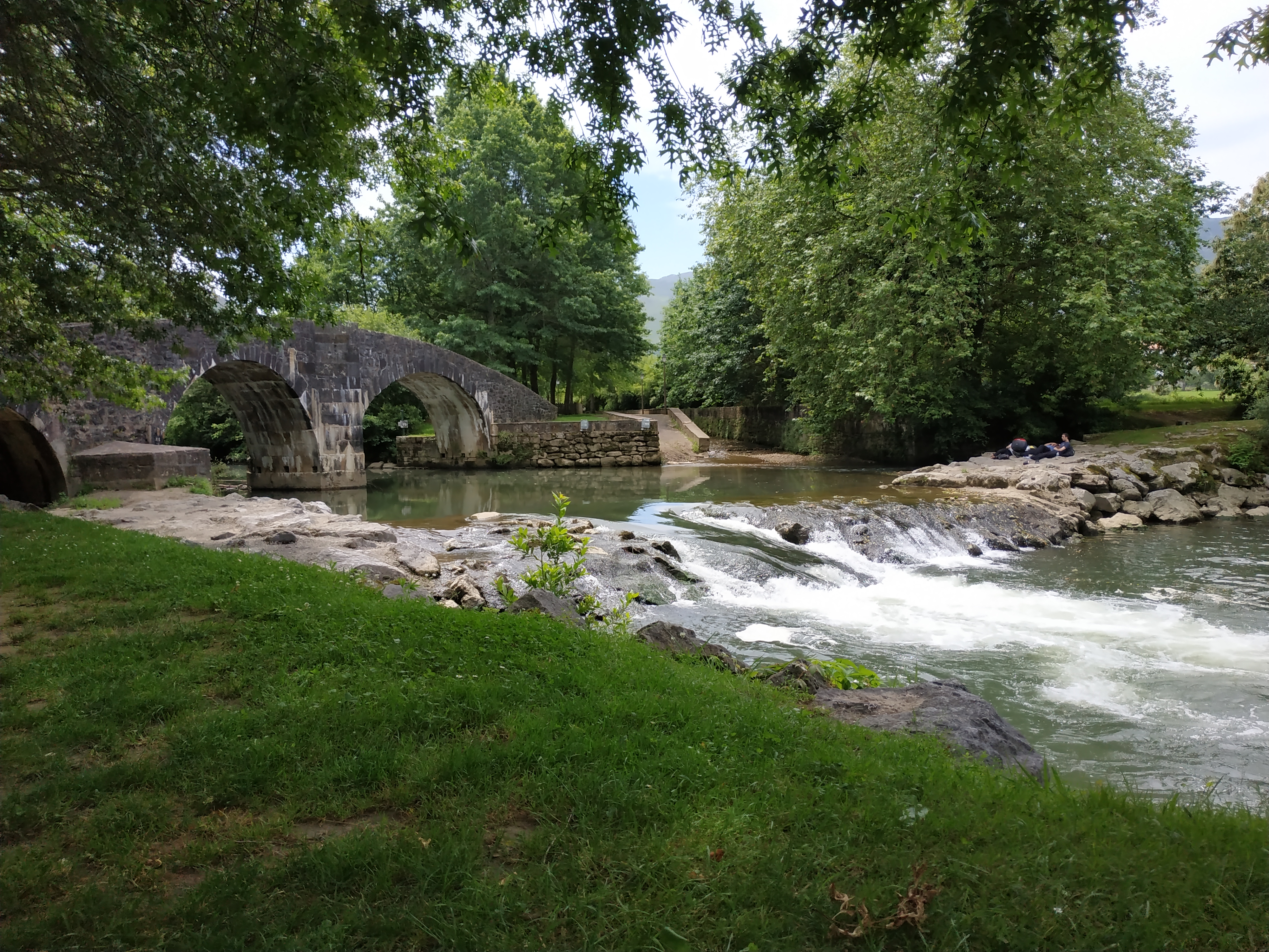 Photo n° 1 de l'avis de roche.a fait le 23/06/2019 à 11:00