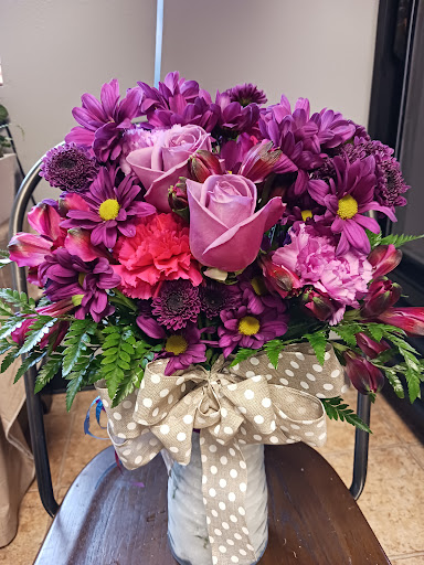 Florist «Treasures To Adore», reviews and photos, 1313 Carolyn Ct, Humble, TX 77338, USA