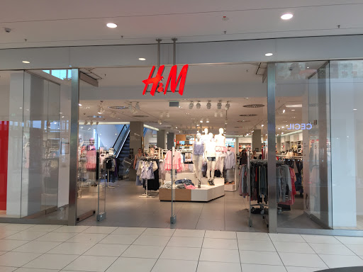 H&M