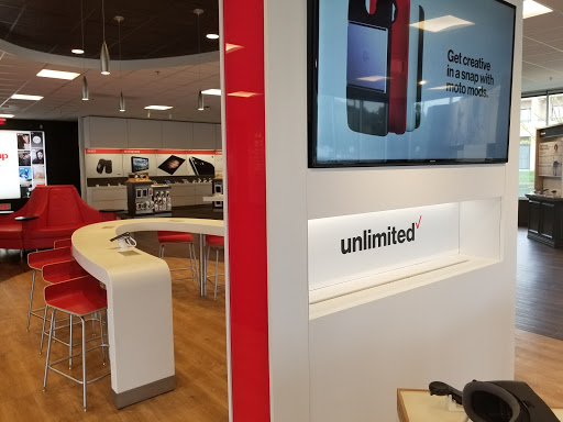 Cell Phone Store «Verizon», reviews and photos, 2500 W Moreland Rd, Willow Grove, PA 19090, USA