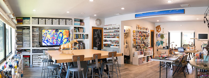 Tree Art Studio - Un espacio para crear 2199 NE 183rd St, North Miami Beach, FL 33179