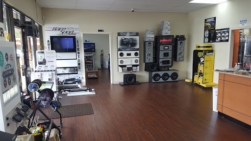 Car Stereo Store «Electronics Master Car Audio ( EMR )», reviews and photos, 3500 Gwinnett Pl Dr NW #10, Duluth, GA 30096, USA