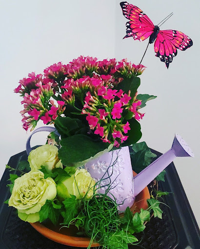 Florist «Rambling Rose Florist», reviews and photos, 22428 Gilmore St, West Hills, CA 91307, USA