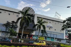 La Quinta Shopping Mall image