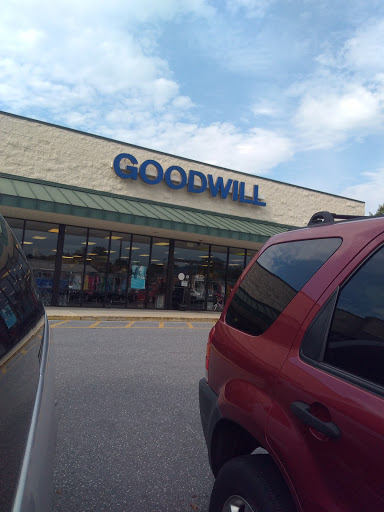 Thrift Store «Goodwill», reviews and photos, 524 N Antrim Way, Greencastle, PA 17225, USA