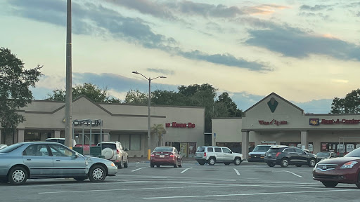 Grocery Store «Winn-Dixie», reviews and photos, 750 W Dr Martin Luther King Jr Blvd, Seffner, FL 33584, USA