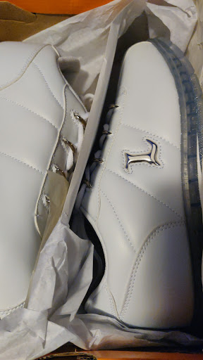 Shoe Store «Shoe Carnival», reviews and photos, 360 John R Rd, Troy, MI 48083, USA