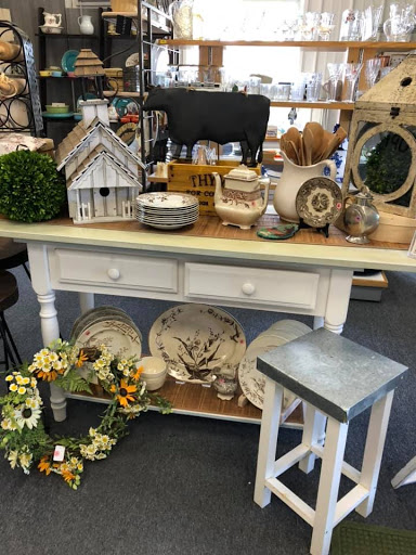 Thrift Store «Second Glance», reviews and photos, 2 Pond Rd # 1, Gloucester, MA 01930, USA