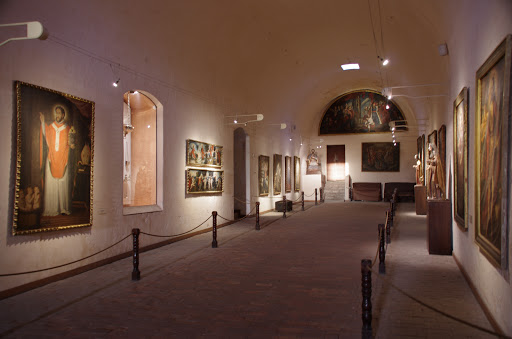 Large art galleries in Arequipa