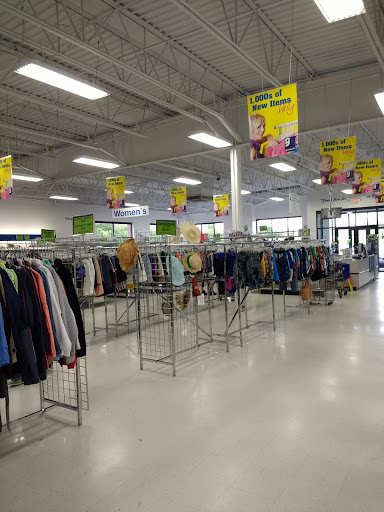Thrift Store «Goodwill Retail Store of St. Peters – Mid Rivers», reviews and photos, 620 Mid Rivers Mall Dr, St Peters, MO 63376, USA